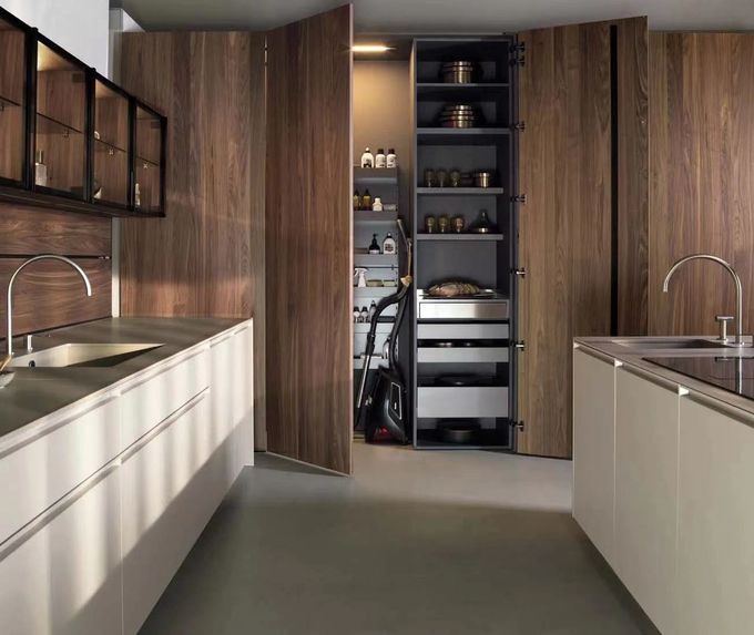 Cozinha personalizada Armários de madeira de Alder Set de despensa para casa moderna 0